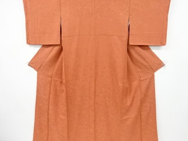 リサイクル　草花模様織出し色無地着物